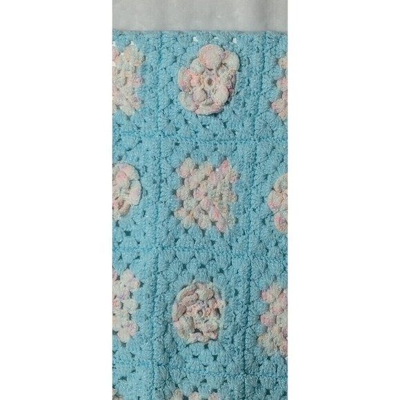 Hand Made 3D Floral Granny Square LtBlue and White With a little Sparkle Blanket - Picture 5 of 6